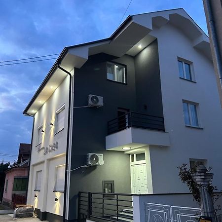 La Casa Apartments Jagodina Esterno foto