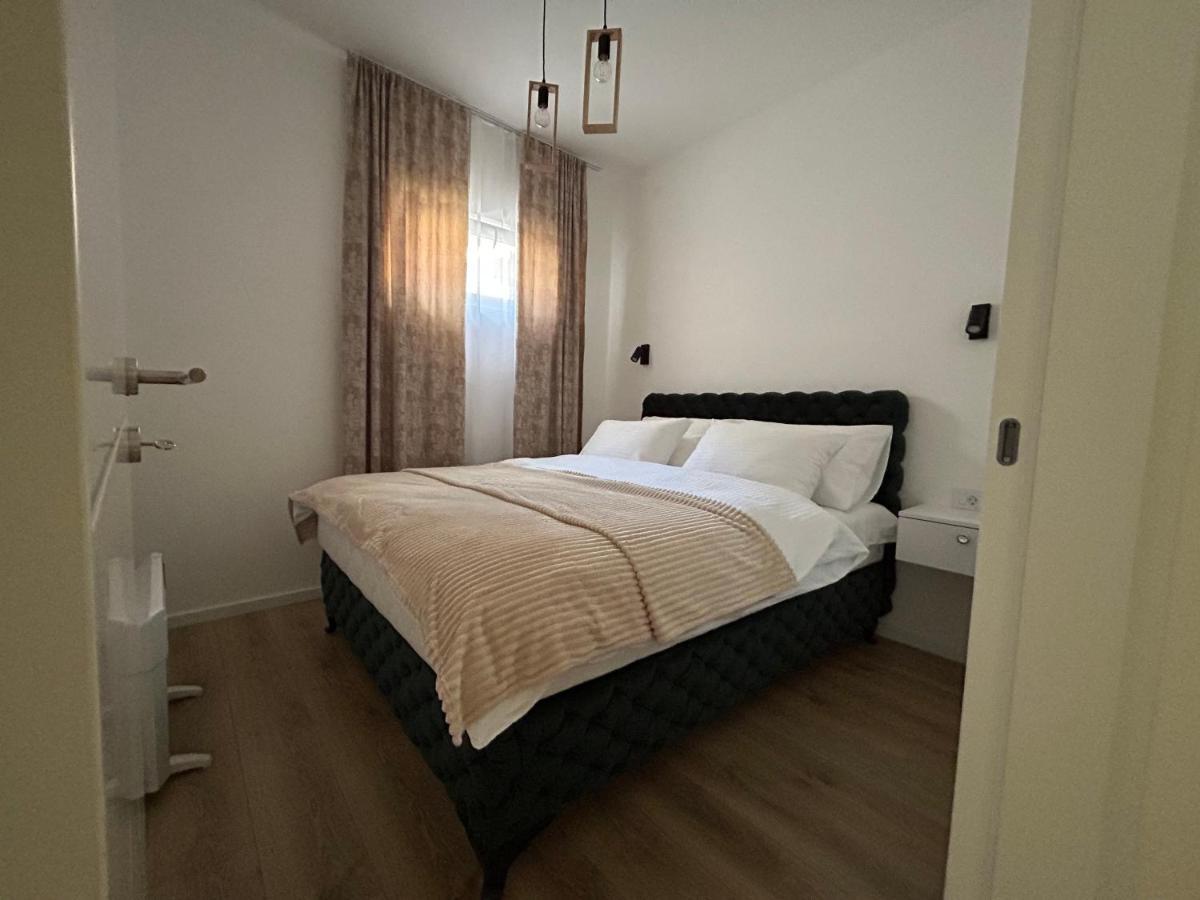 La Casa Apartments Jagodina Esterno foto