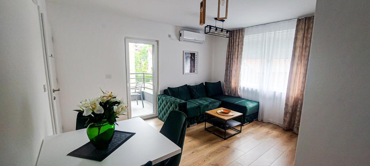 La Casa Apartments Jagodina Esterno foto
